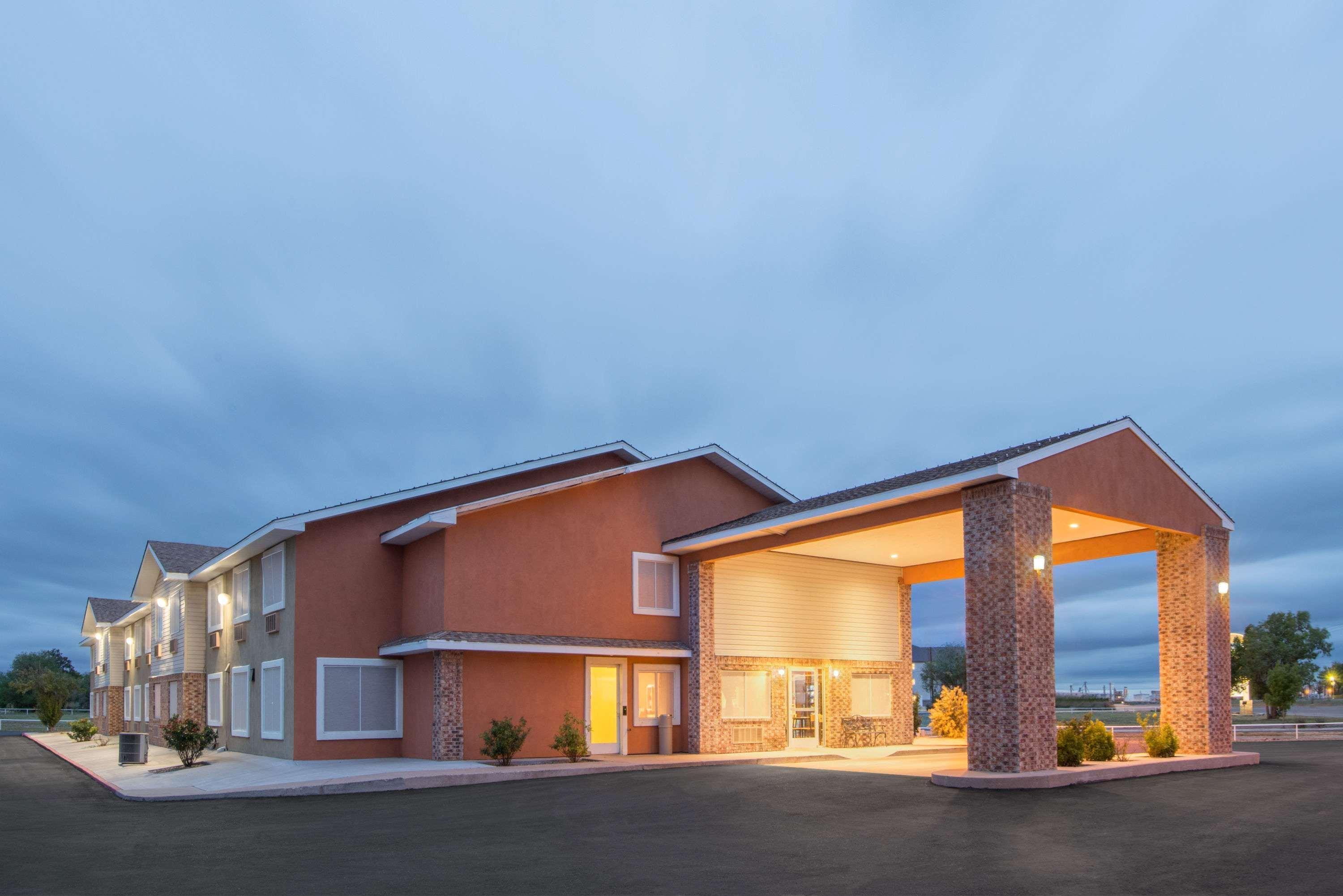 Motel Super 8 By Wyndham Portales Exteriér fotografie