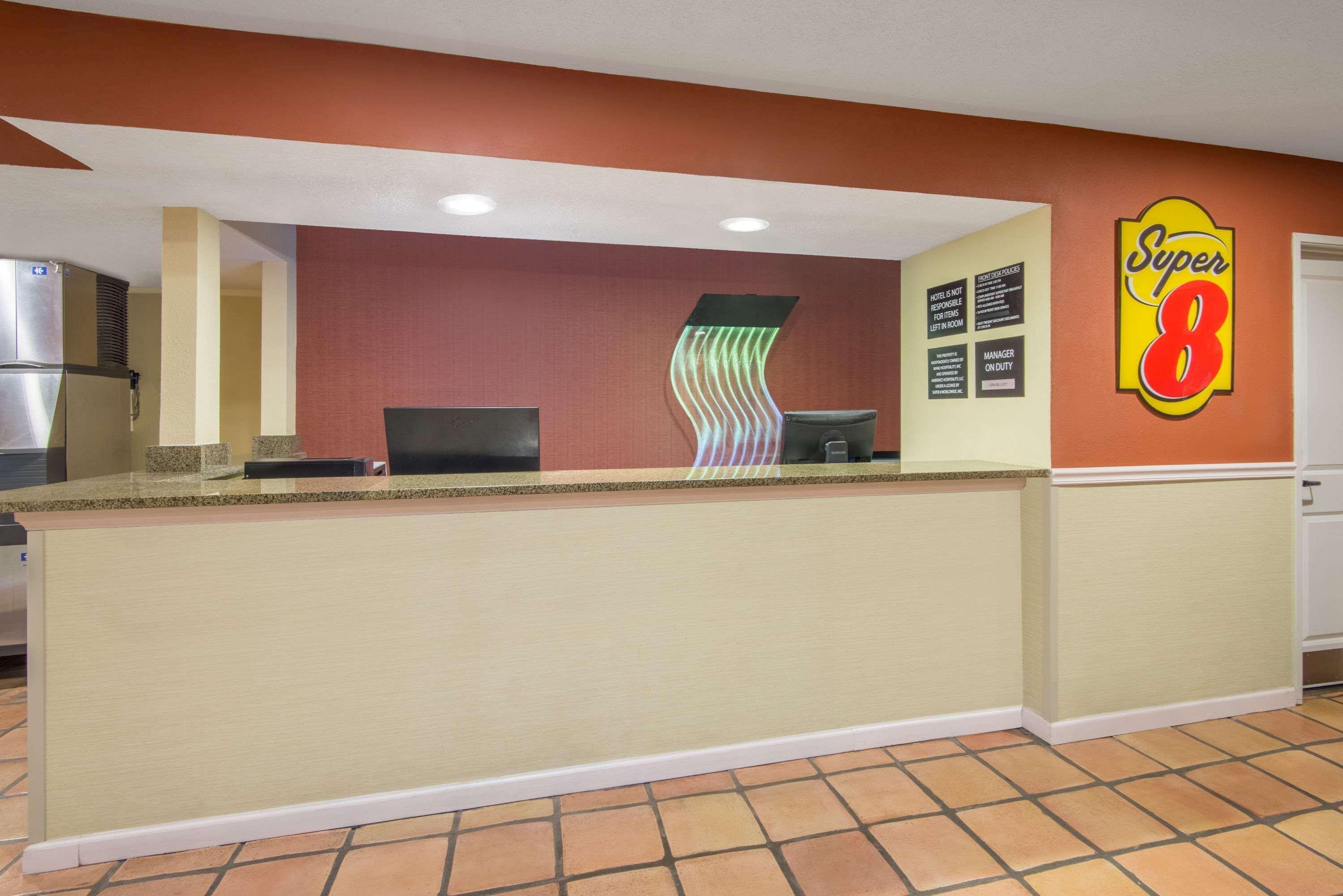 Motel Super 8 By Wyndham Portales Exteriér fotografie